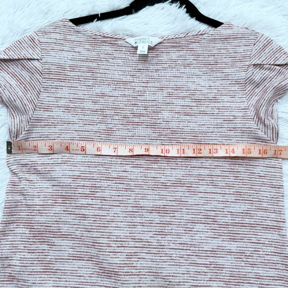 Women Market and Spruce Boat Neck Top in Heathered Red Size Small - Picture 6 of 7